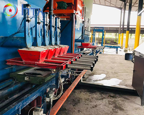 Automatische machine voor het maken van kunstmatige stenen met efficiënte productie