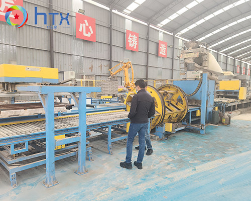 Productielijn voor kunstmatige stenen wandpanelen Multifunction Wet Casting Doser Machine