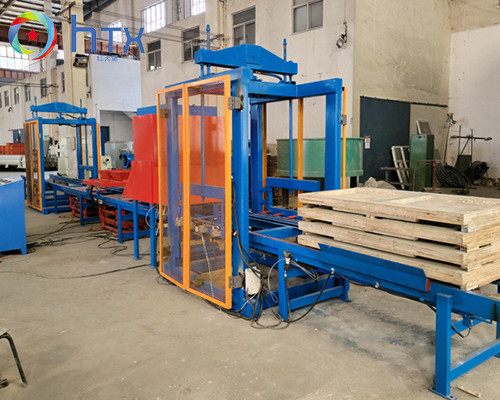 Voorgewerkte automatische vloertegelmachine Productielijn van kunststeen 220V