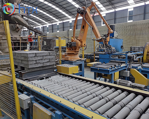 Concrete blokhoudende muur fabricage machine Concrete nat gieten ondersteunende productielijn